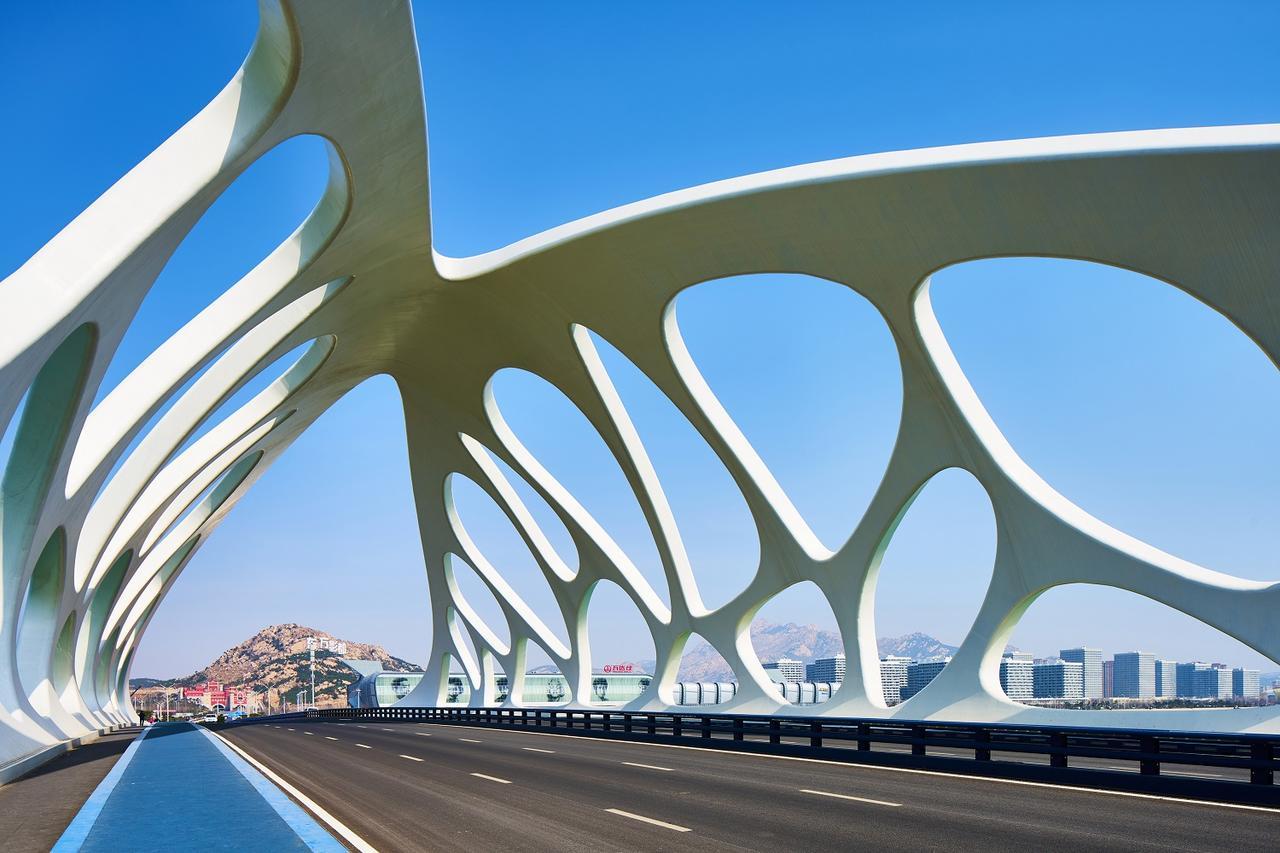 Готель Wanda Vista Qingdao Movie Metropolis Екстер'єр фото