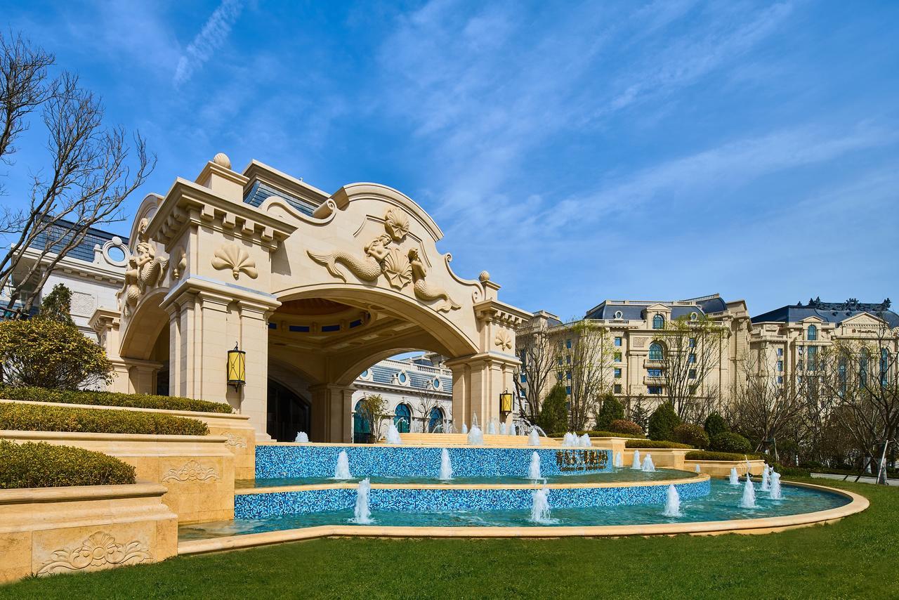 Готель Wanda Vista Qingdao Movie Metropolis Екстер'єр фото